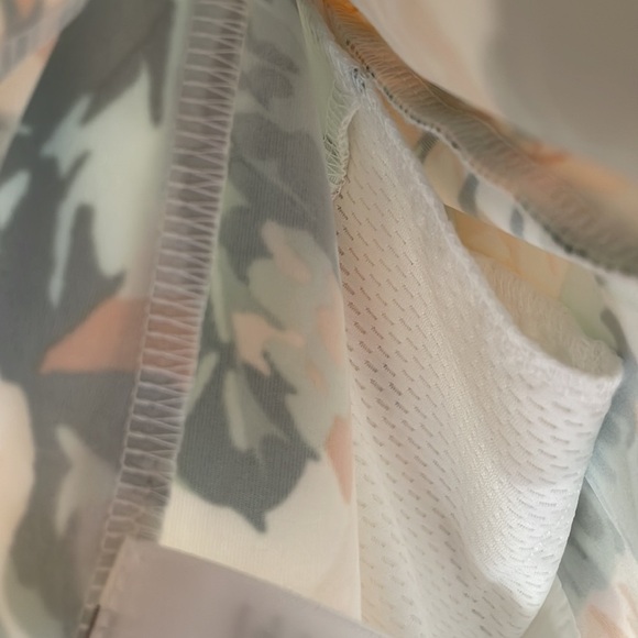 NWT Laura Ashley Floral Active Long Sleeve - Picture 8 of 10